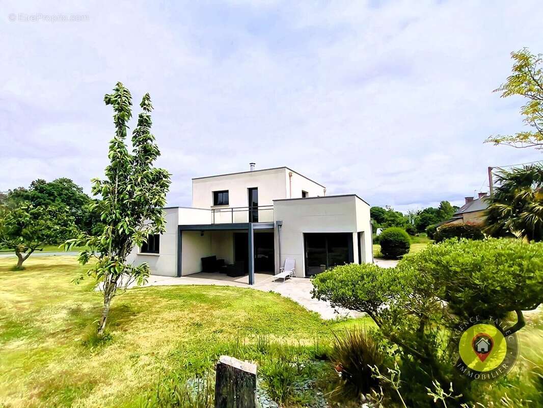 Maison à PLOUER-SUR-RANCE