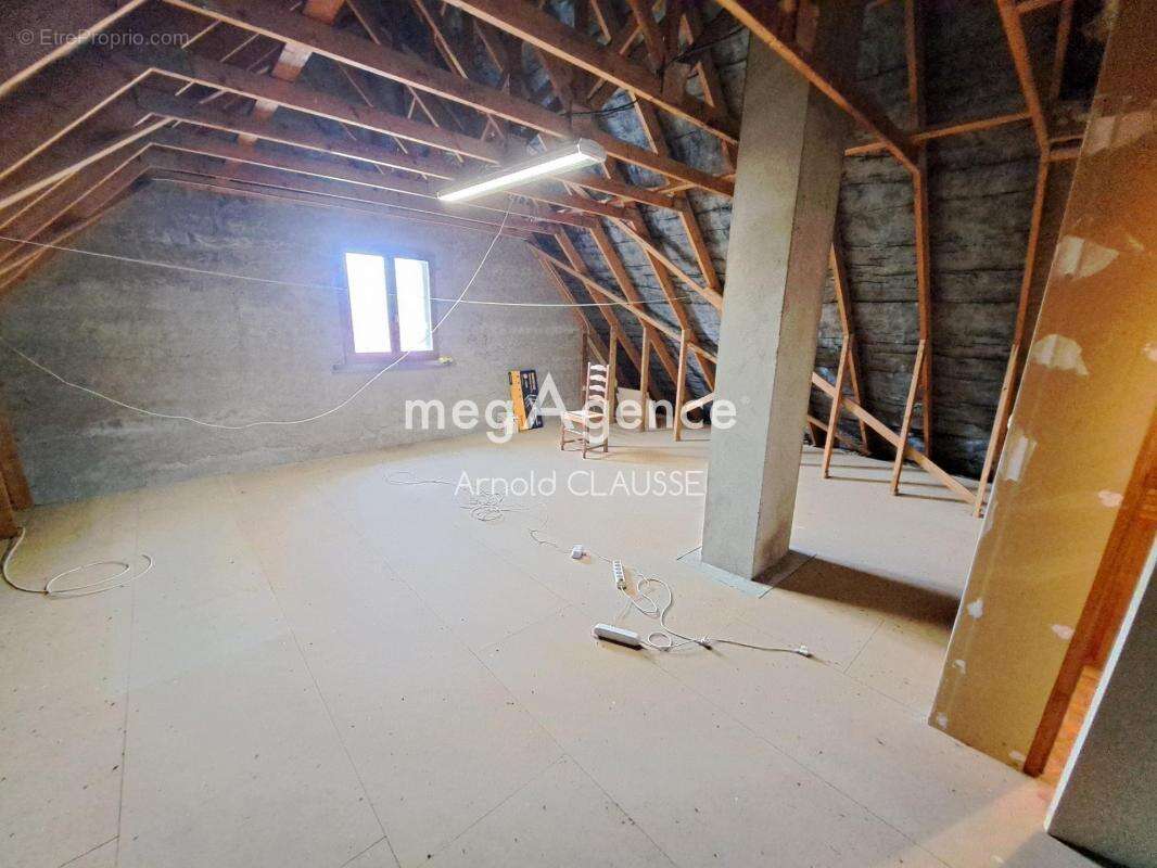 Maison à AUXI-LE-CHATEAU