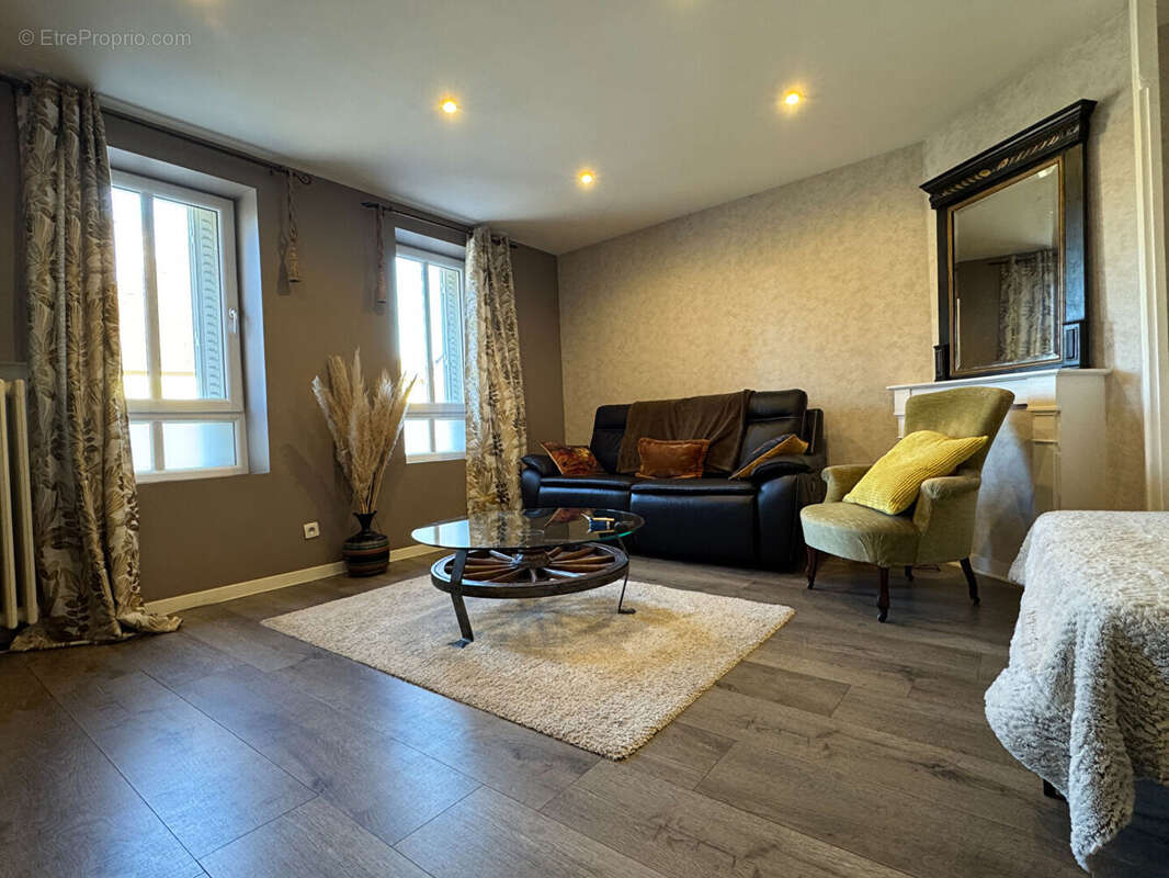 Appartement à CHAUSSIN