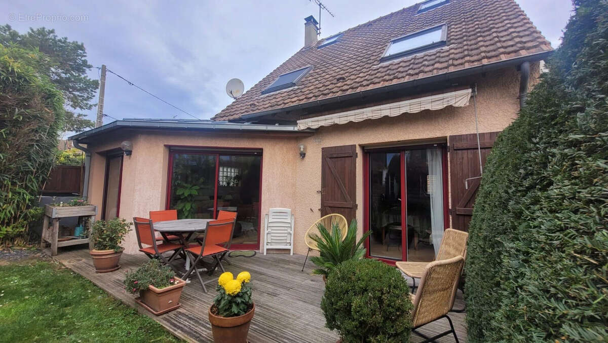 Maison à NANTERRE
