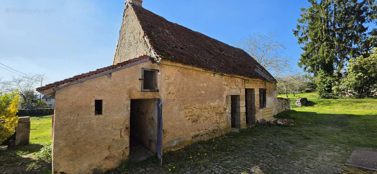 Maison à CHAMPALLEMENT