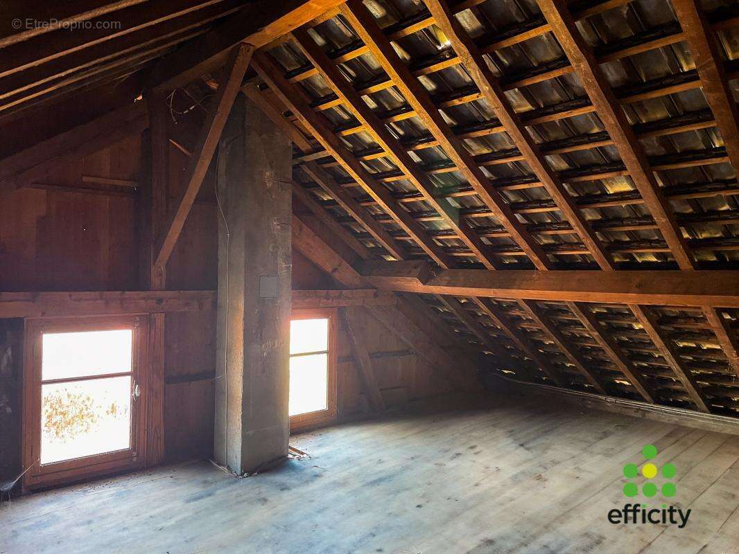 Maison à NOTRE-DAME-DES-MILLIERES