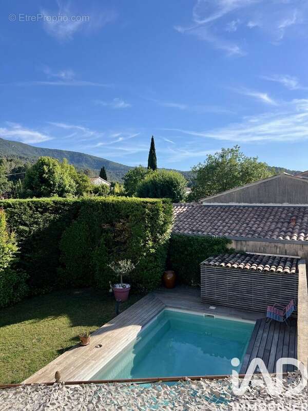 Maison 152 m² à Saint-Zacharie  - photo 8