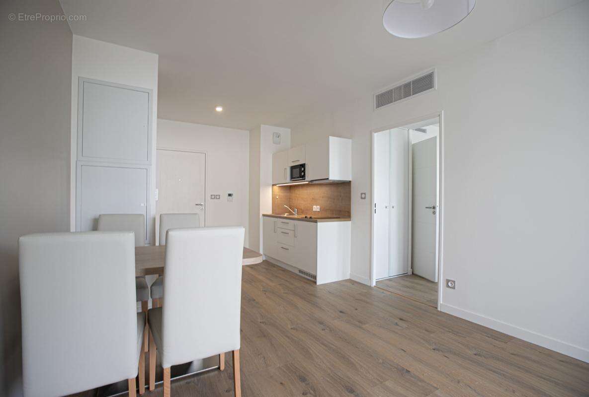 Appartement à ANDREZIEUX-BOUTHEON