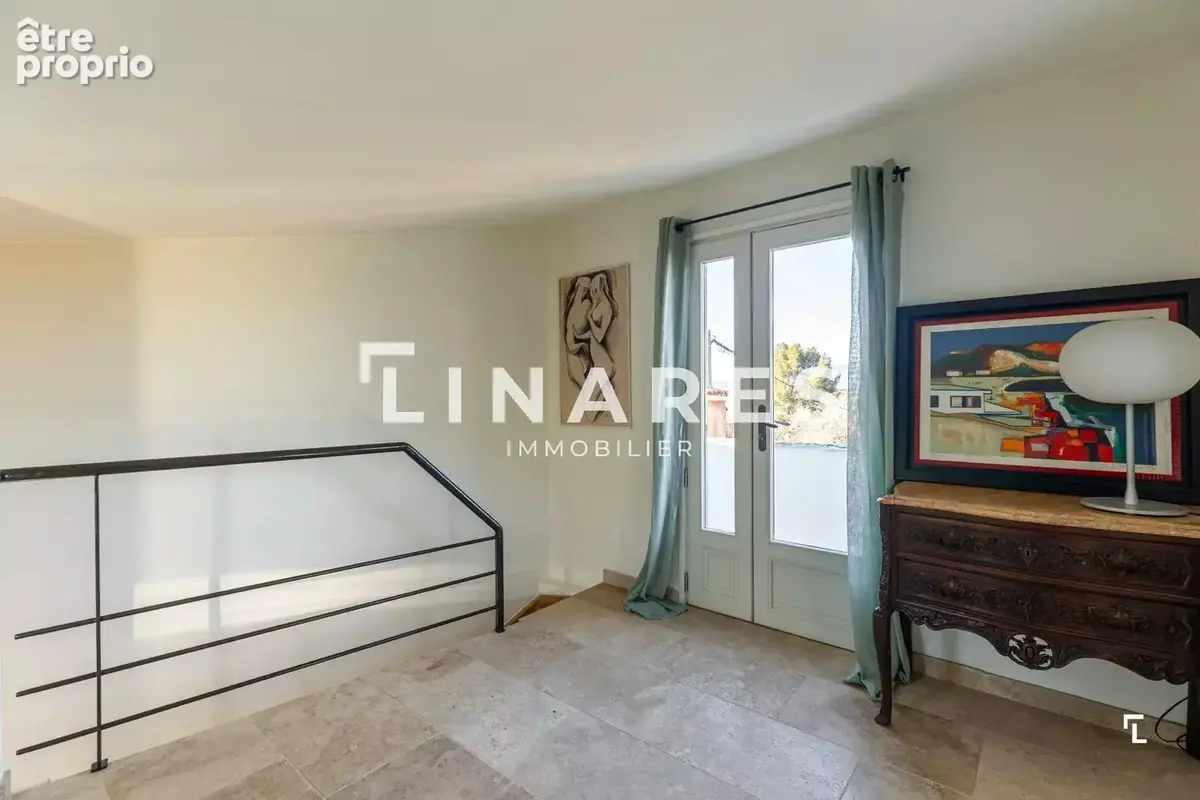 EDEN CHIC - Maison T6 de 132m2 - Terrain de 2840 m2 - Piscine - Garage - NORD LUBERON - 84570 BLAUVAC - photo 12