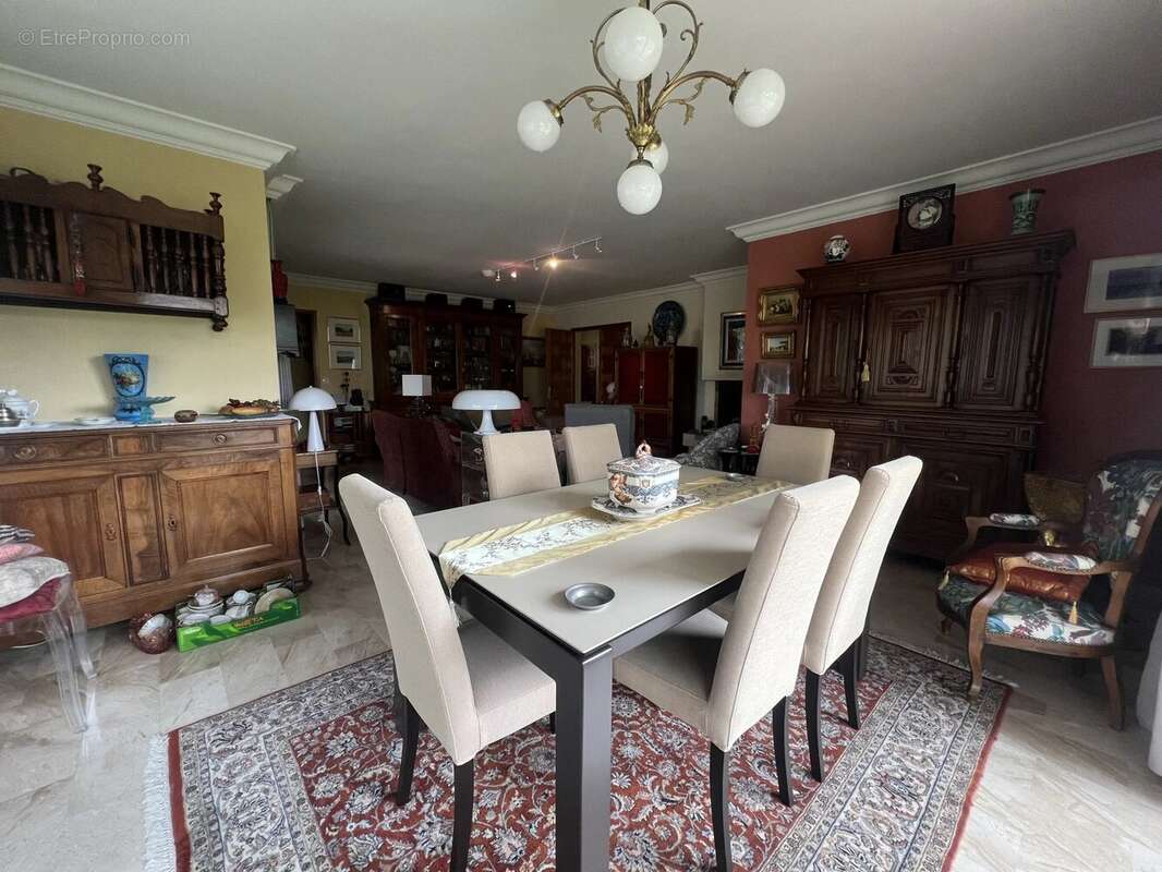 Maison à NIMES