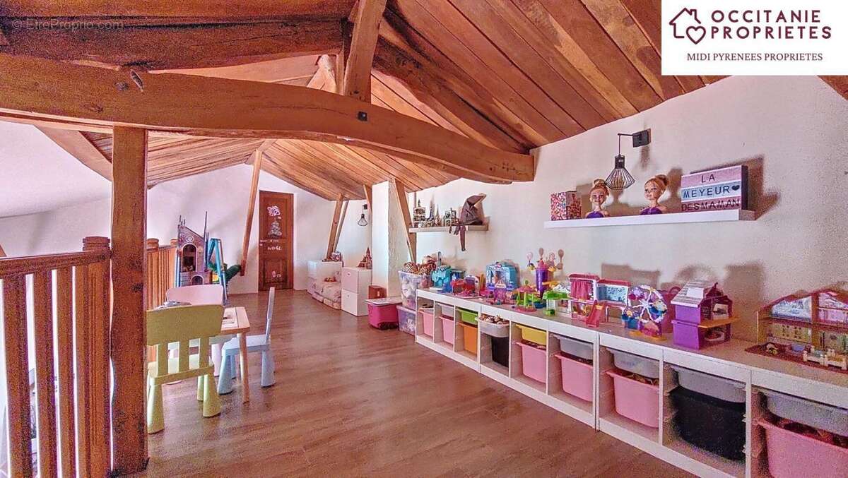 Maison à LEZAT-SUR-LEZE