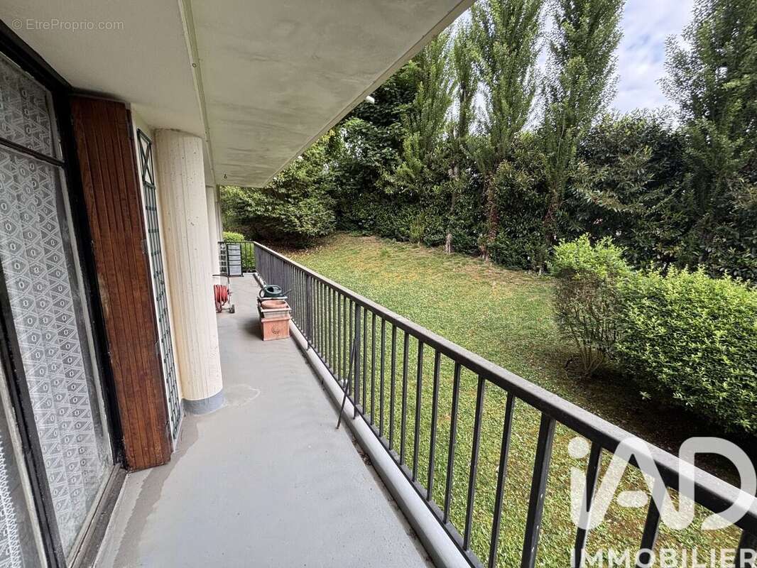 Photo 2 - Appartement à VILLE-D'AVRAY
