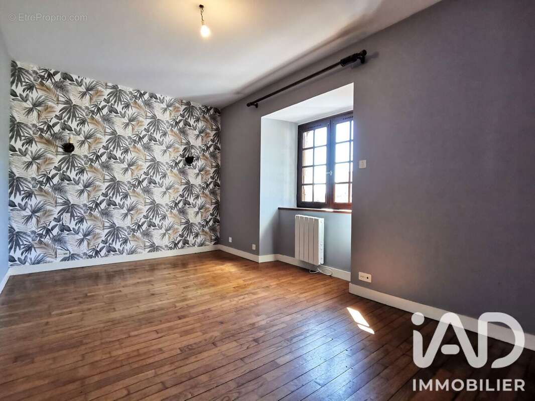 Maison 100 m² à La Selle-En-Cogles  - photo 7