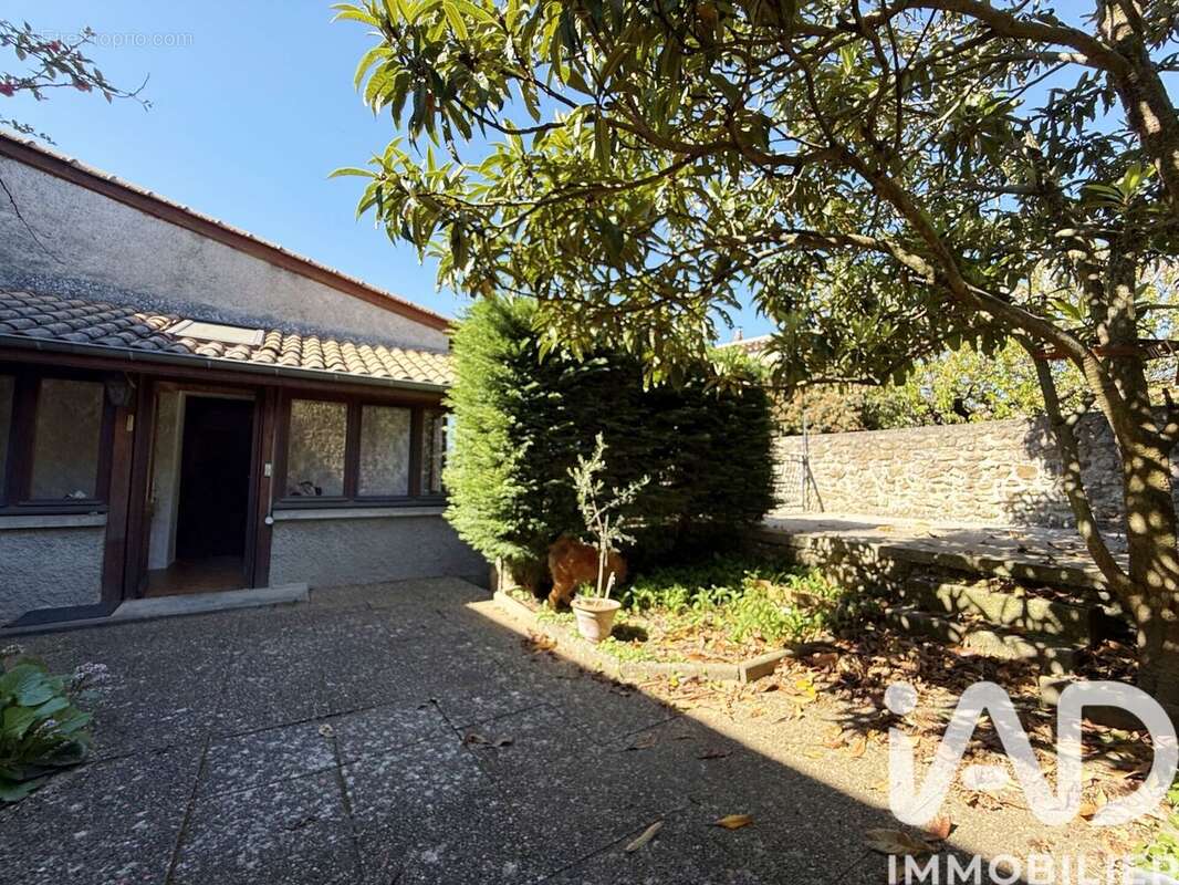 Maison 89 m² à Bogy  - photo 4
