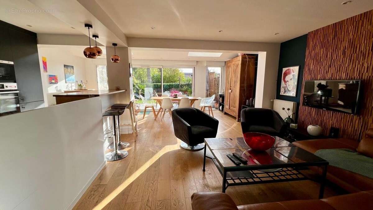 Maison à RIS-ORANGIS