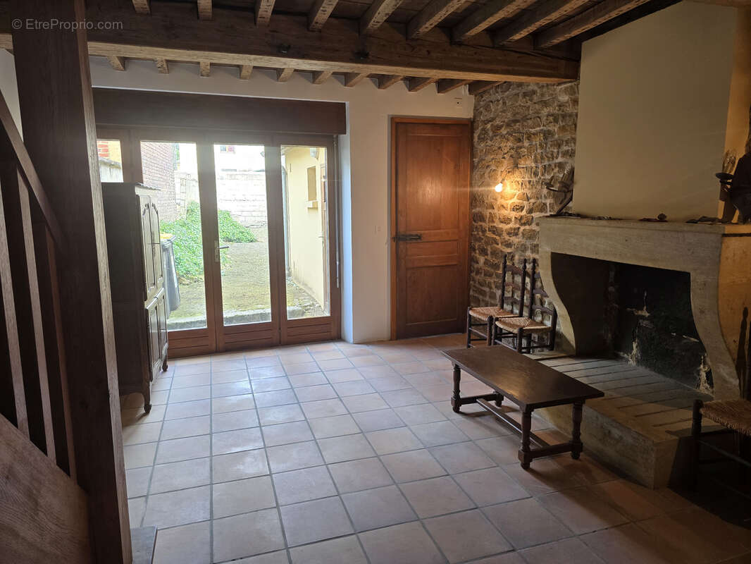 Maison à VRIGNE-AUX-BOIS