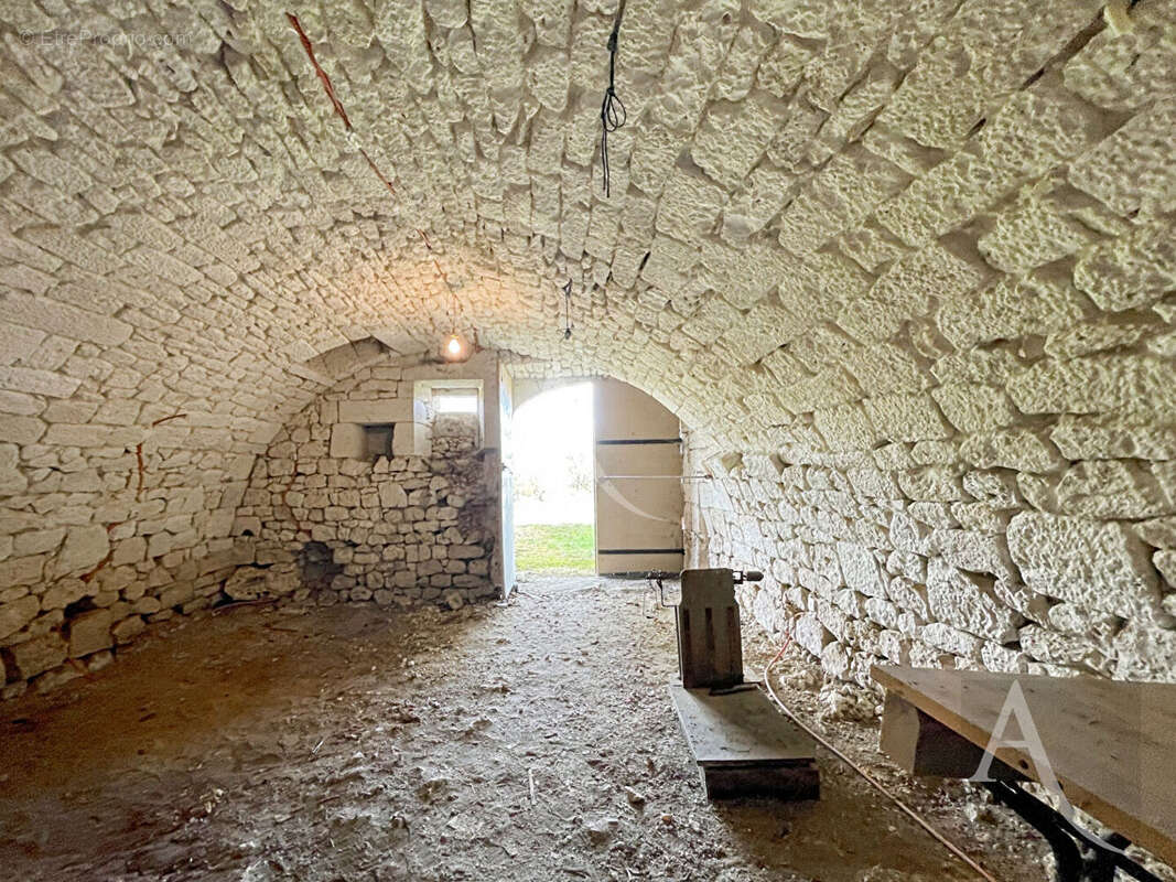 Maison à SAINT-BEAUZEIL