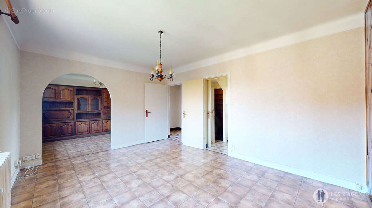 Maison à SAINT-MARTIN-D&#039;HERES