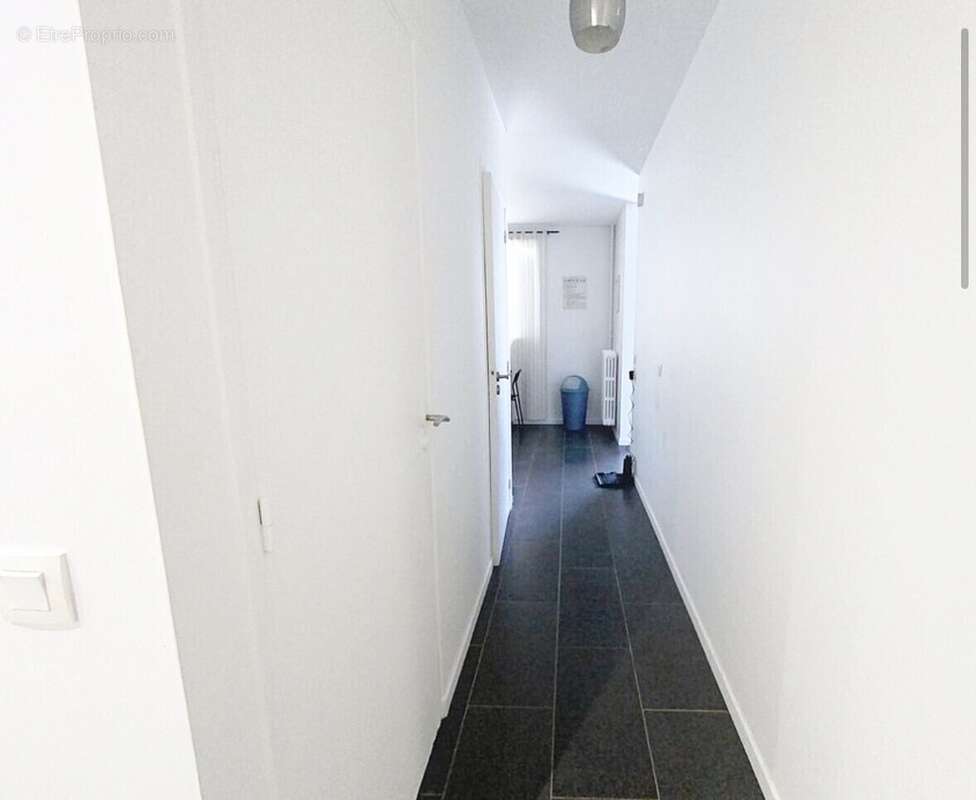 Appartement 40 m² à Lyon-8e  - photo 2
