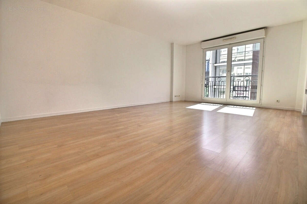 Appartement à ISSY-LES-MOULINEAUX