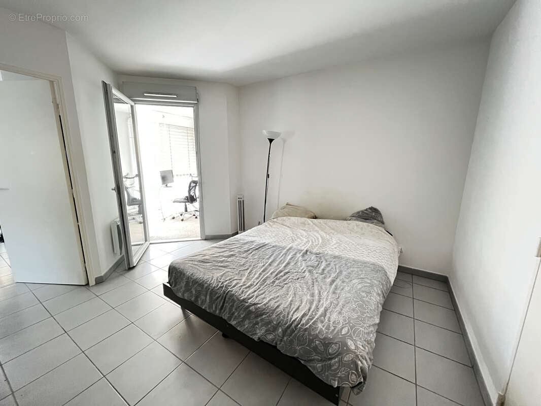 Appartement à MARSEILLE-2E