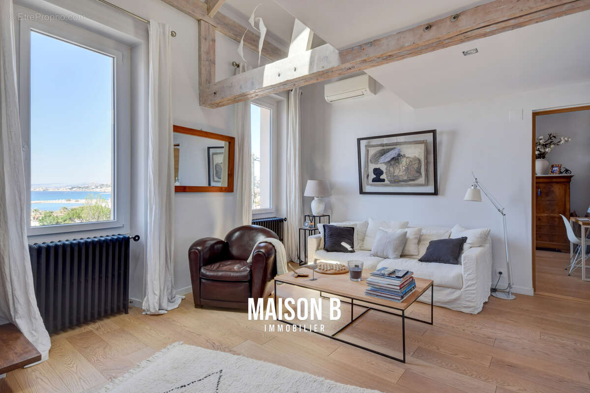 Appartement à MARSEILLE-8E