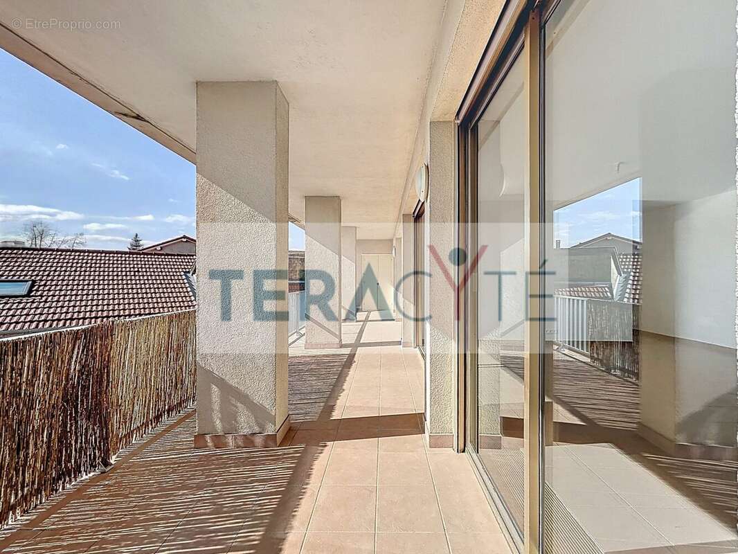 Appartement à VILLARS-LES-DOMBES