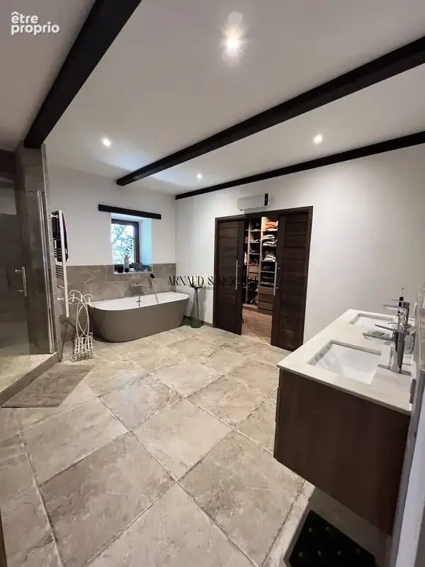 Maison 10 pièces 380 m² à vendre à Sauzet (26740) - photo 8