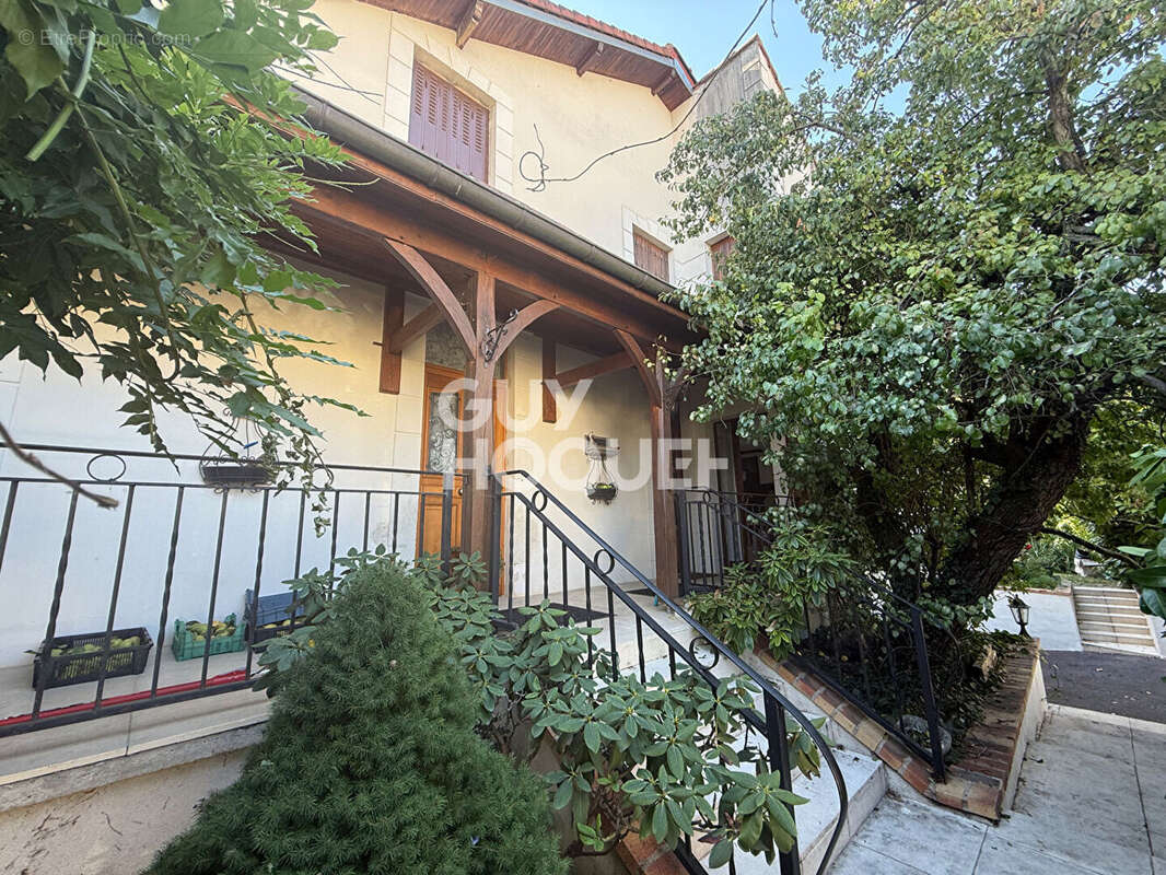 Maison à LES PAVILLONS-SOUS-BOIS