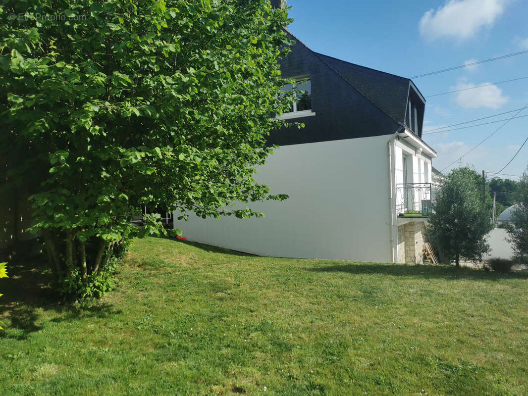 Maison à SAINT-AVE