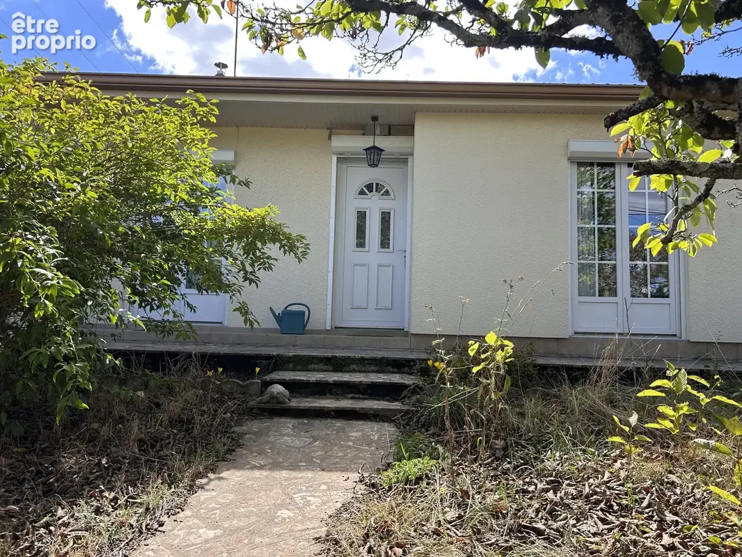 A VENDRE - Maison sur sous-sol complet  3 pièces avec garage et jardin à Chaillac - photo 3