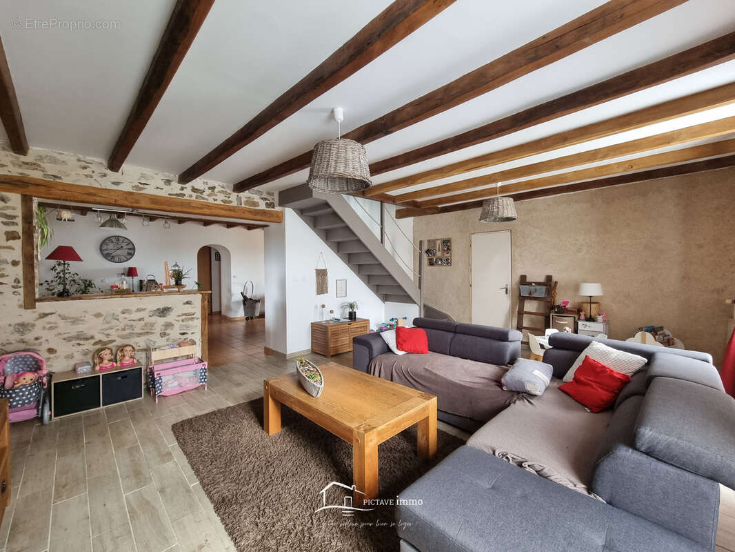 Maison à VASLES
