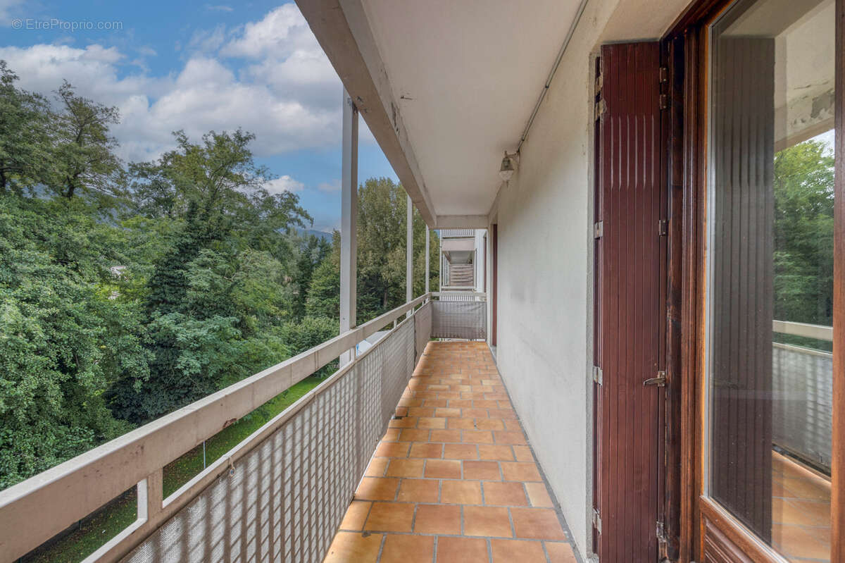 Appartement à VIZILLE