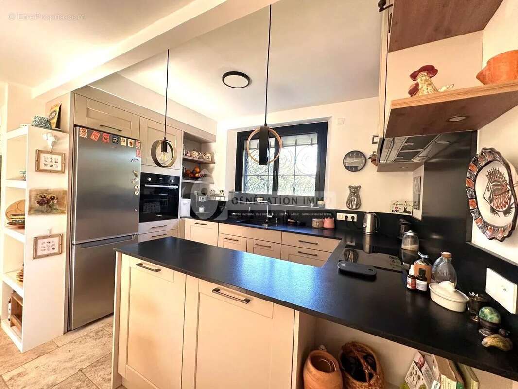 Maison à FONTVIEILLE