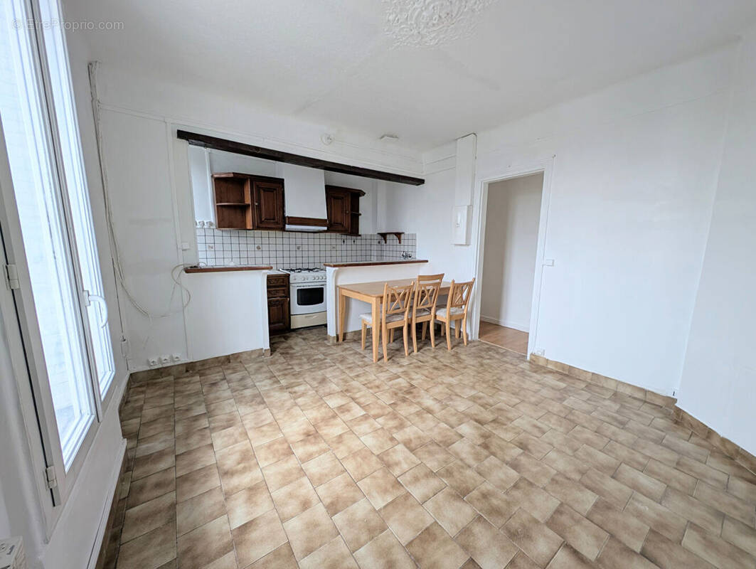 Appartement à ROSNY-SOUS-BOIS