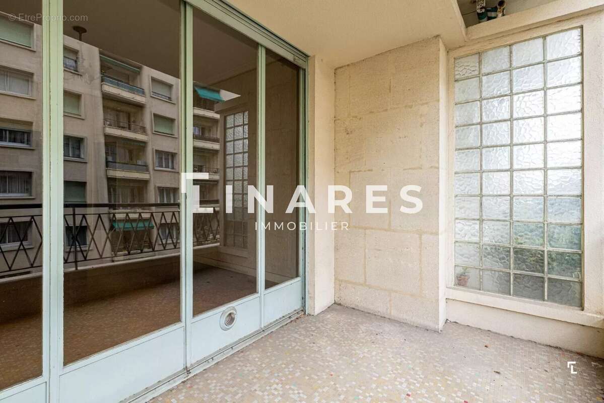 MERMOZ PROJECT - Appartement T3/4 de 101 m2 avec terrasse - 13008 Carré d'or - photo 12