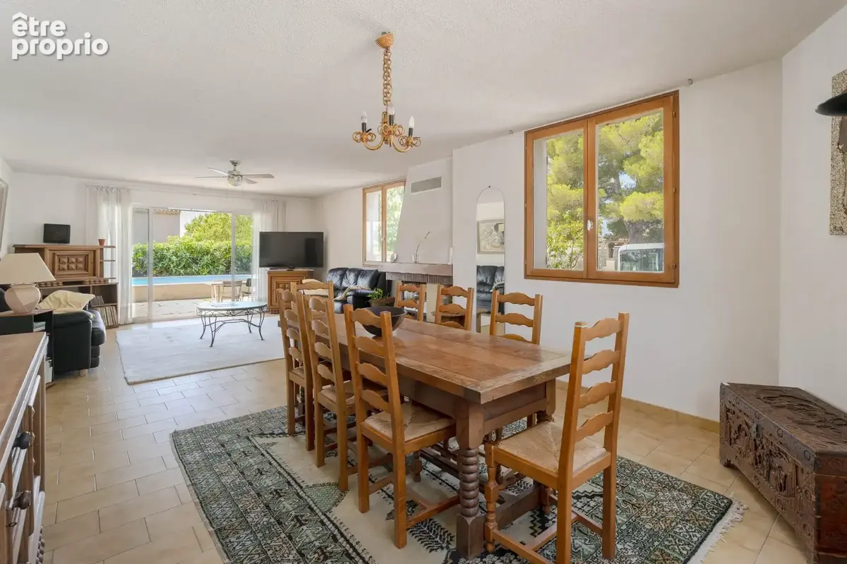 Maison 6 pièces 175 m² à vendre à Sanary-Sur-Mer (83110) - photo 4