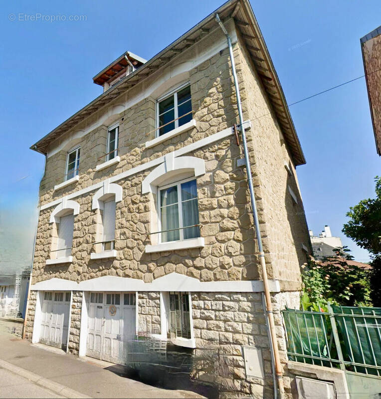 Maison à BRIVE-LA-GAILLARDE