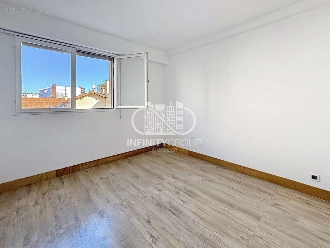 Appartement à CAGNES-SUR-MER