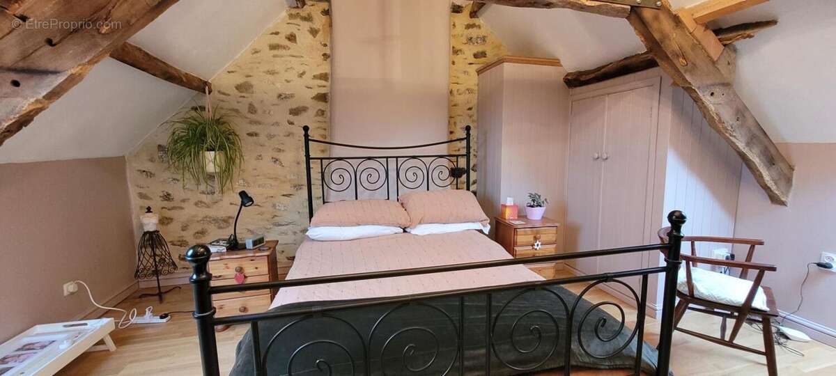 Charmant corps de ferme rénové avec gîtes, piscine et dépend - photo 17