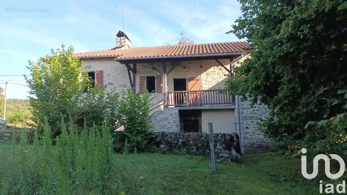 Maison 59 m² à Lauresses  - photo 2