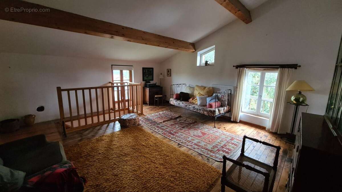 Maison à BASSOUES