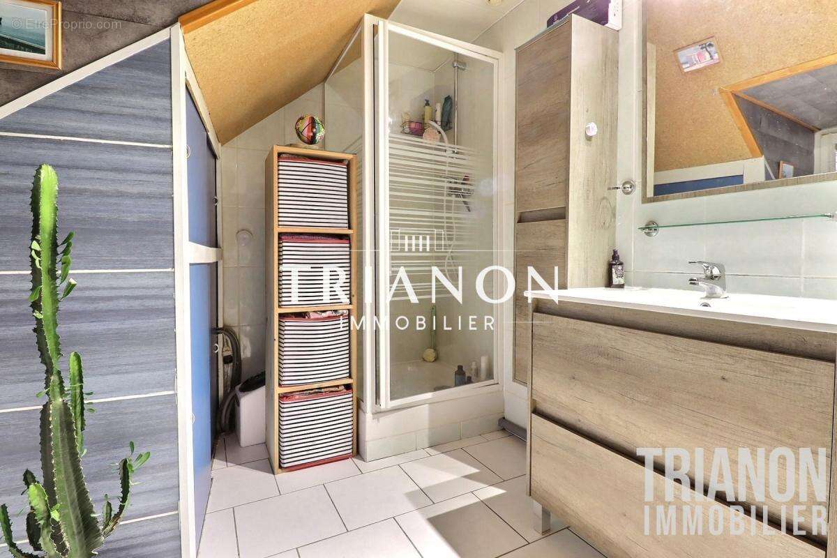 Appartement à VAUX-SUR-SEINE
