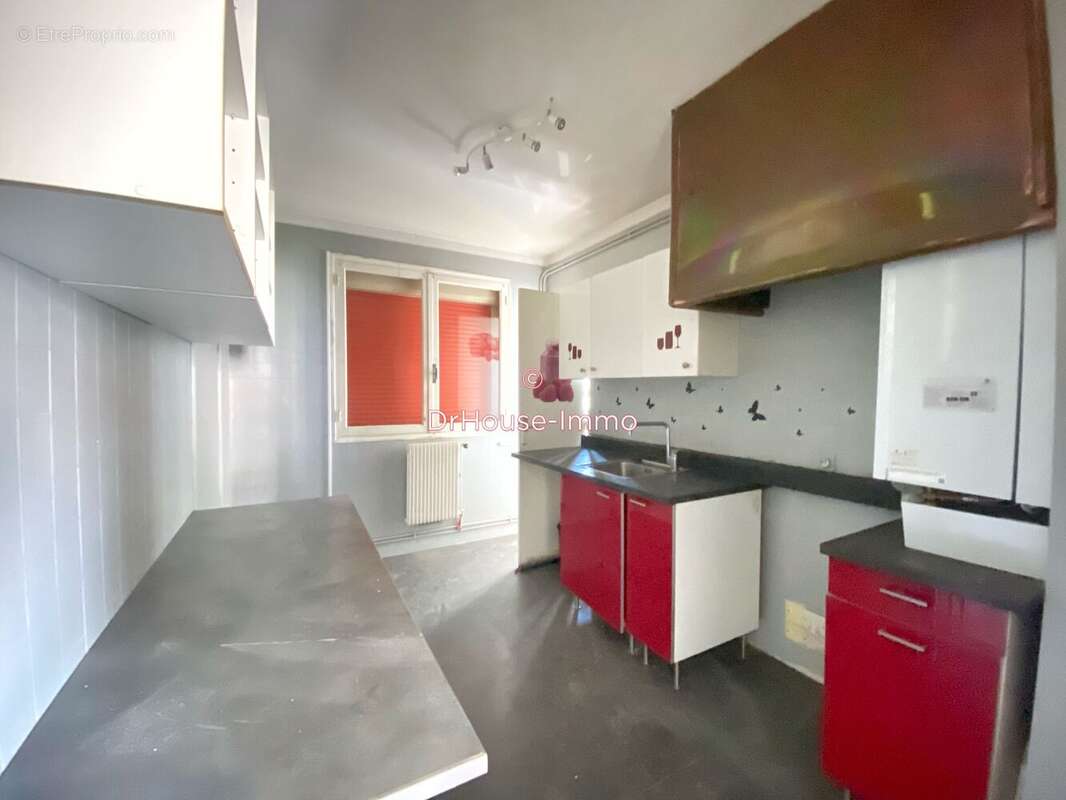 Appartement à MARSEILLE-9E