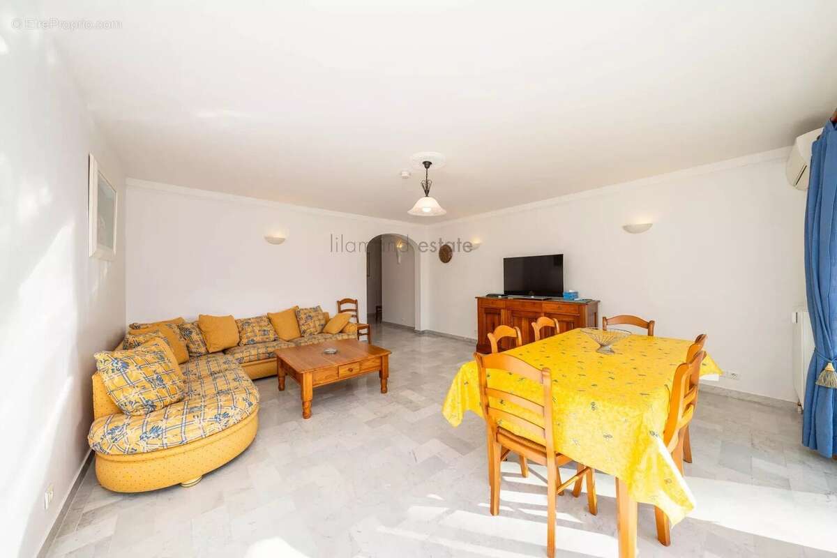 Appartement à LE CANNET