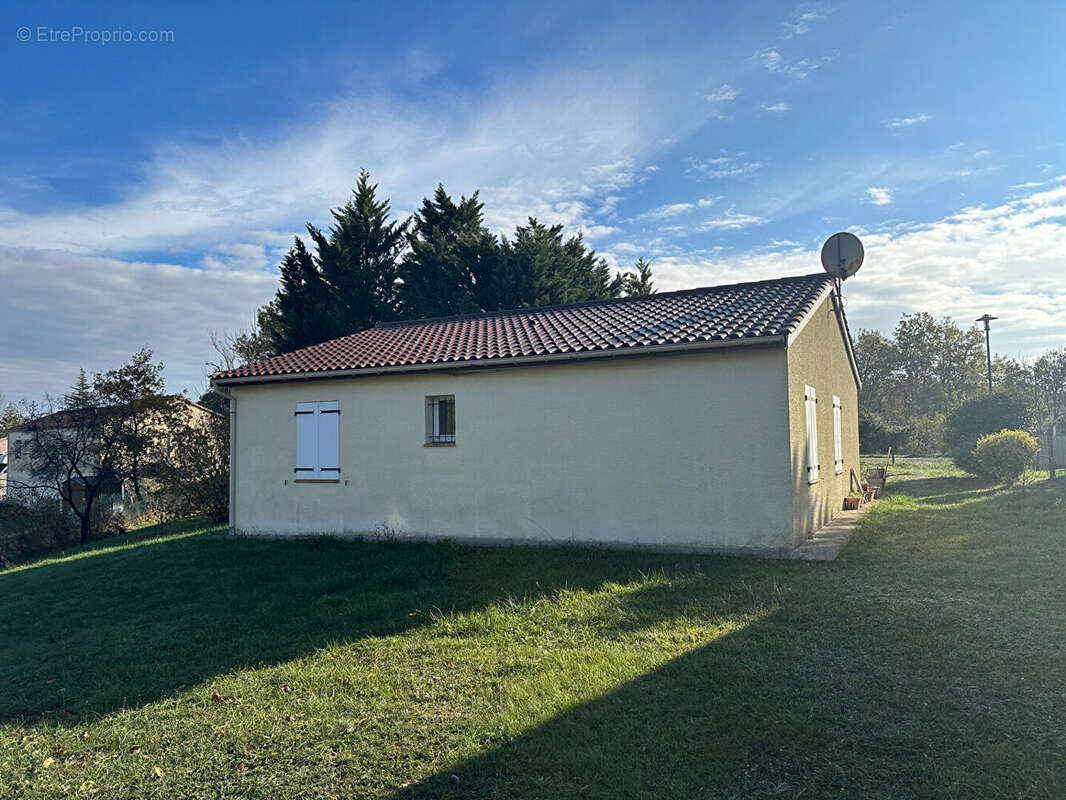 Maison à MAUROUX