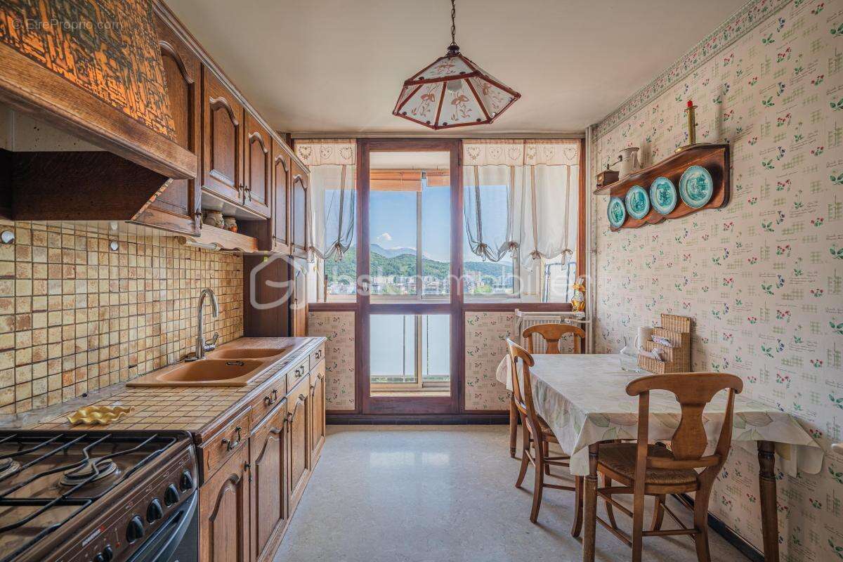 Appartement à ECHIROLLES