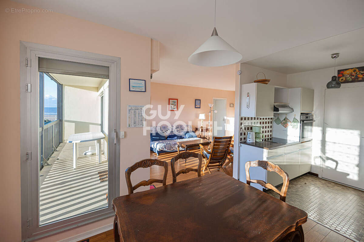 Appartement à TOURGEVILLE