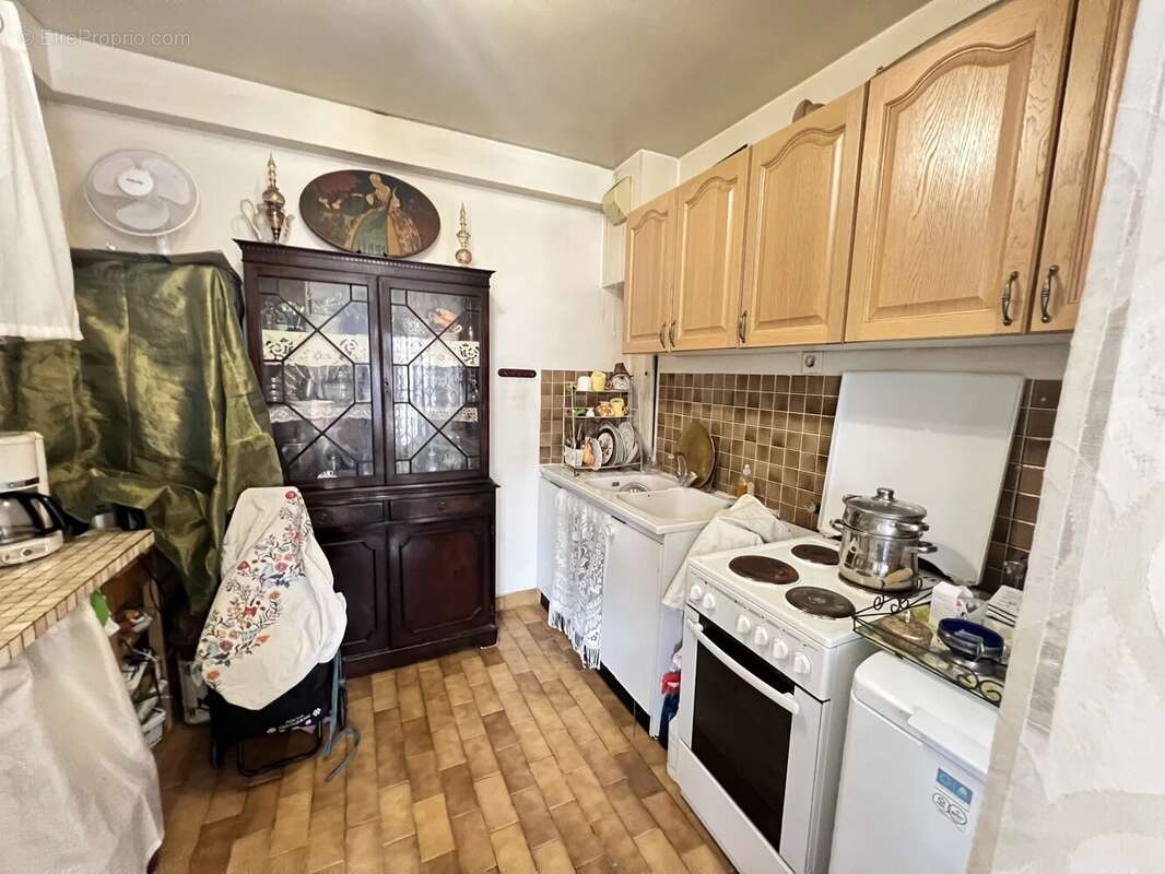 Appartement à PARIS-19E