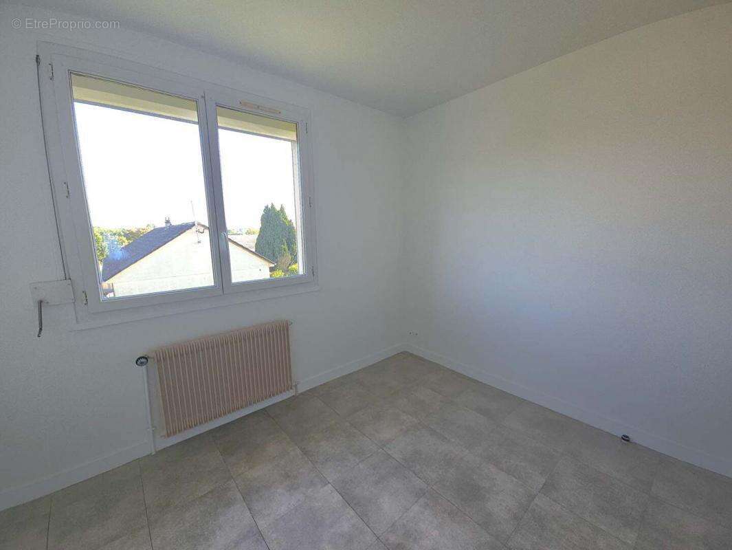 Maison à SAINTE-GAUBURGE-SAINTE-COLOMBE