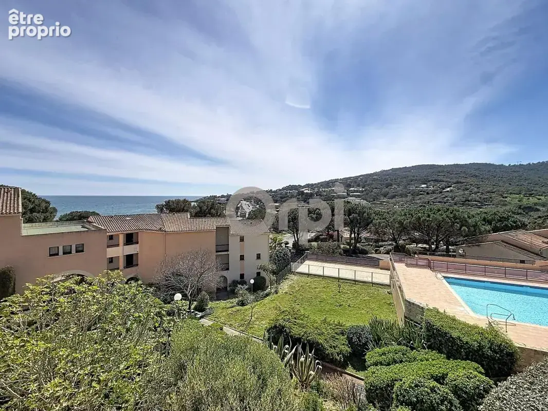 Appartement 2 pièces Mezzanine vue Mer & Piscines – Les Issambres - photo 2