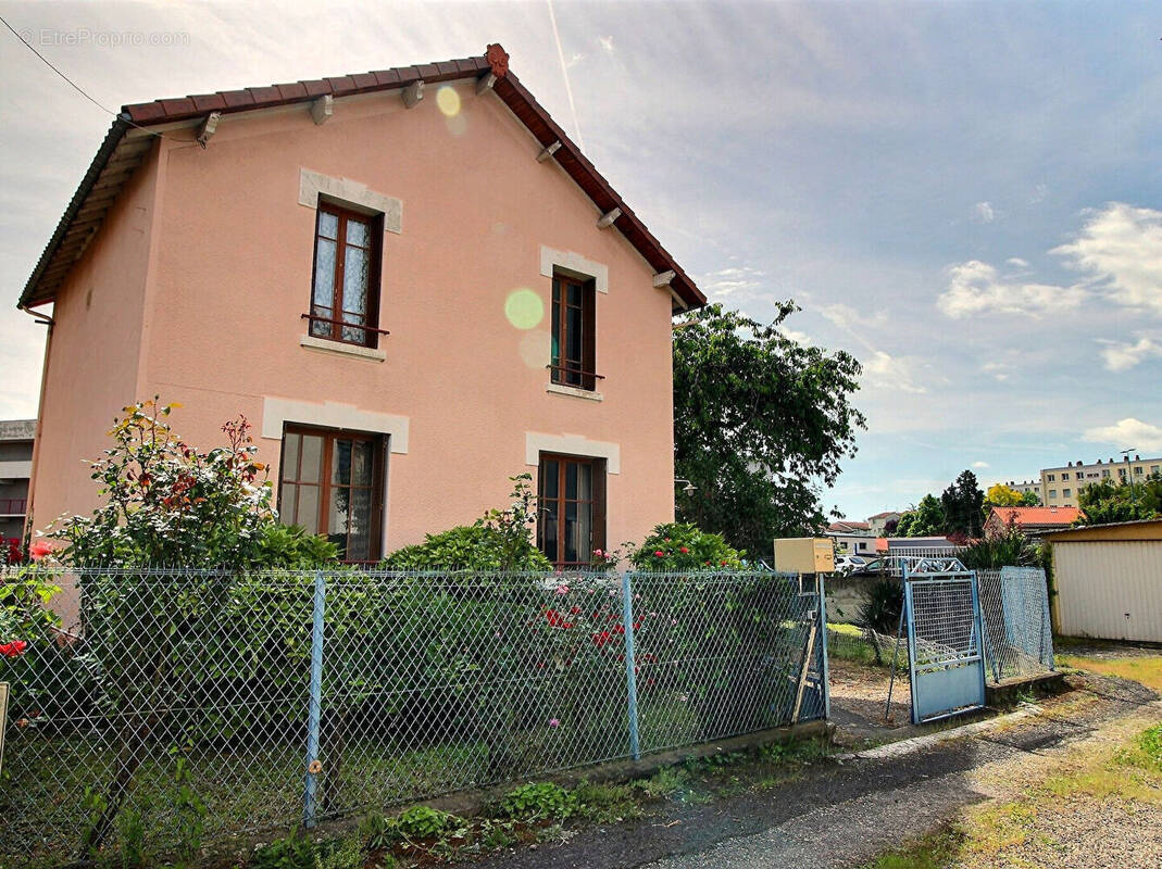 Maison à CLERMONT-FERRAND