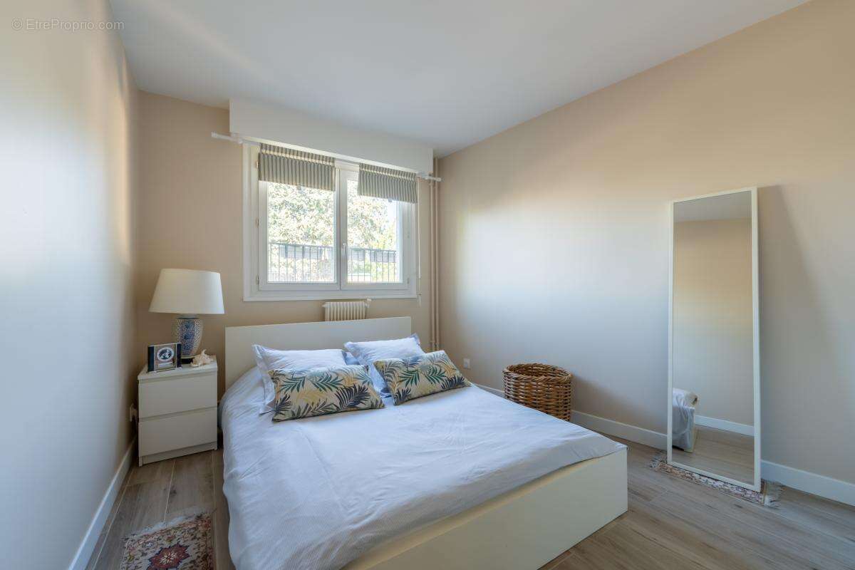 Appartement à VELIZY-VILLACOUBLAY