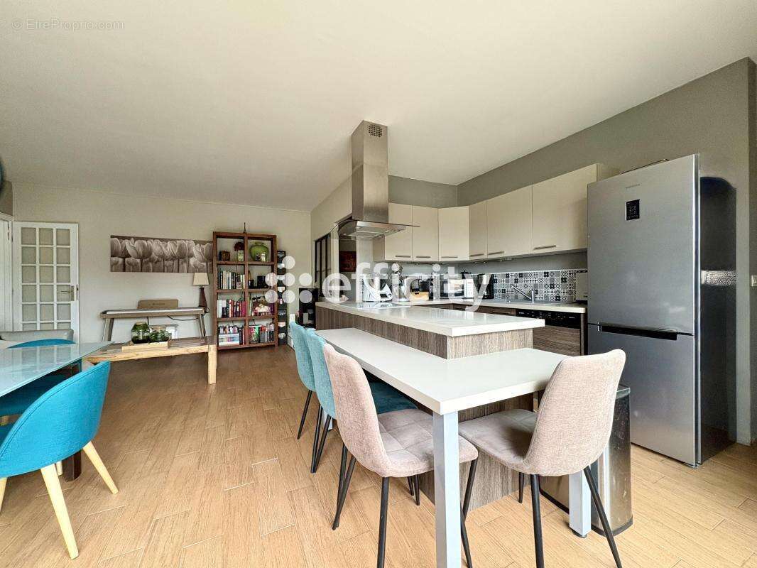 Appartement à RUEIL-MALMAISON